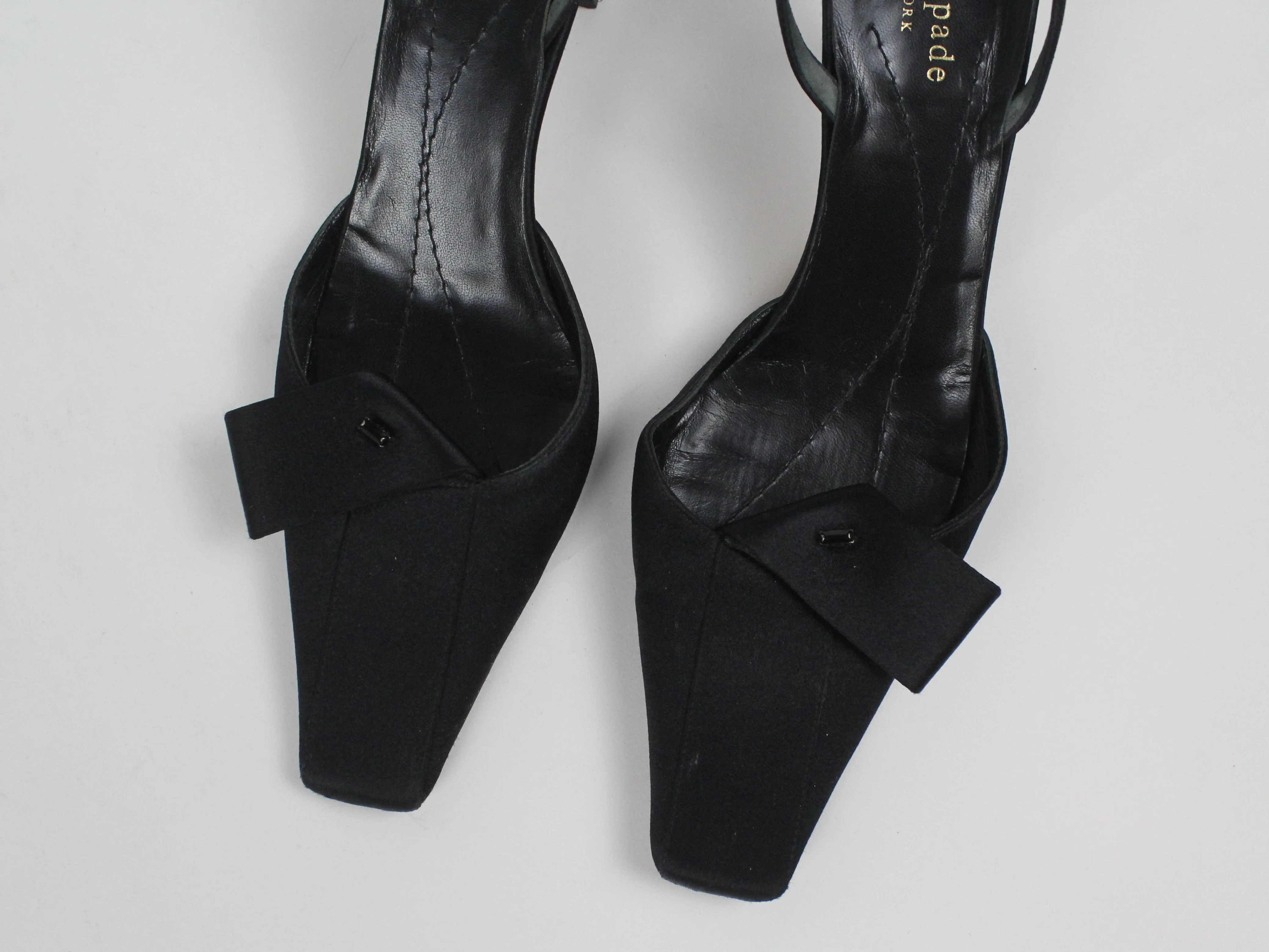 90s Black Kitten Heels (8 US)