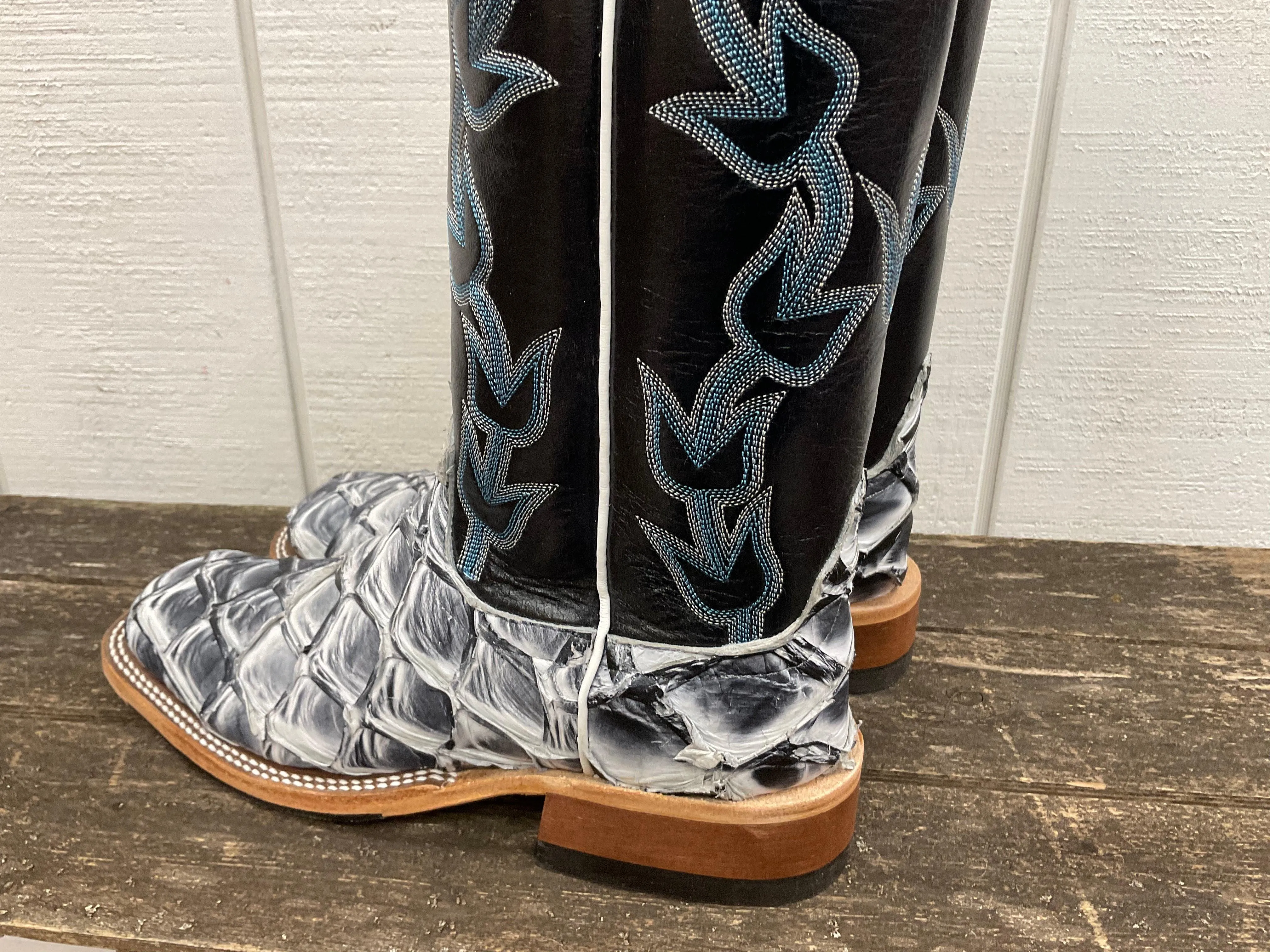 Anderson Bean Women's Ivory Eclipse Big Bass Pirarucu & Carbon Blue Milan Top Cowgirl Boots 336977