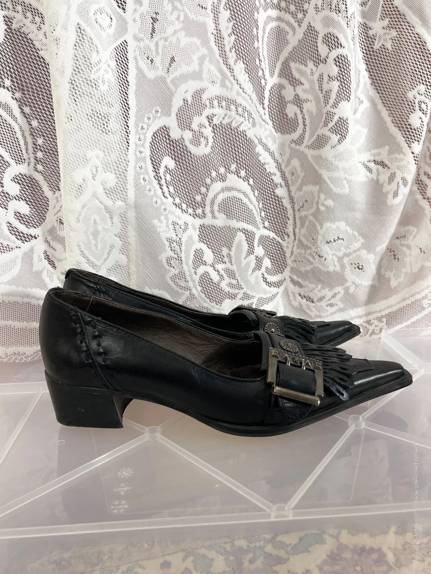   eu36 real leather pointed toe buckled heels