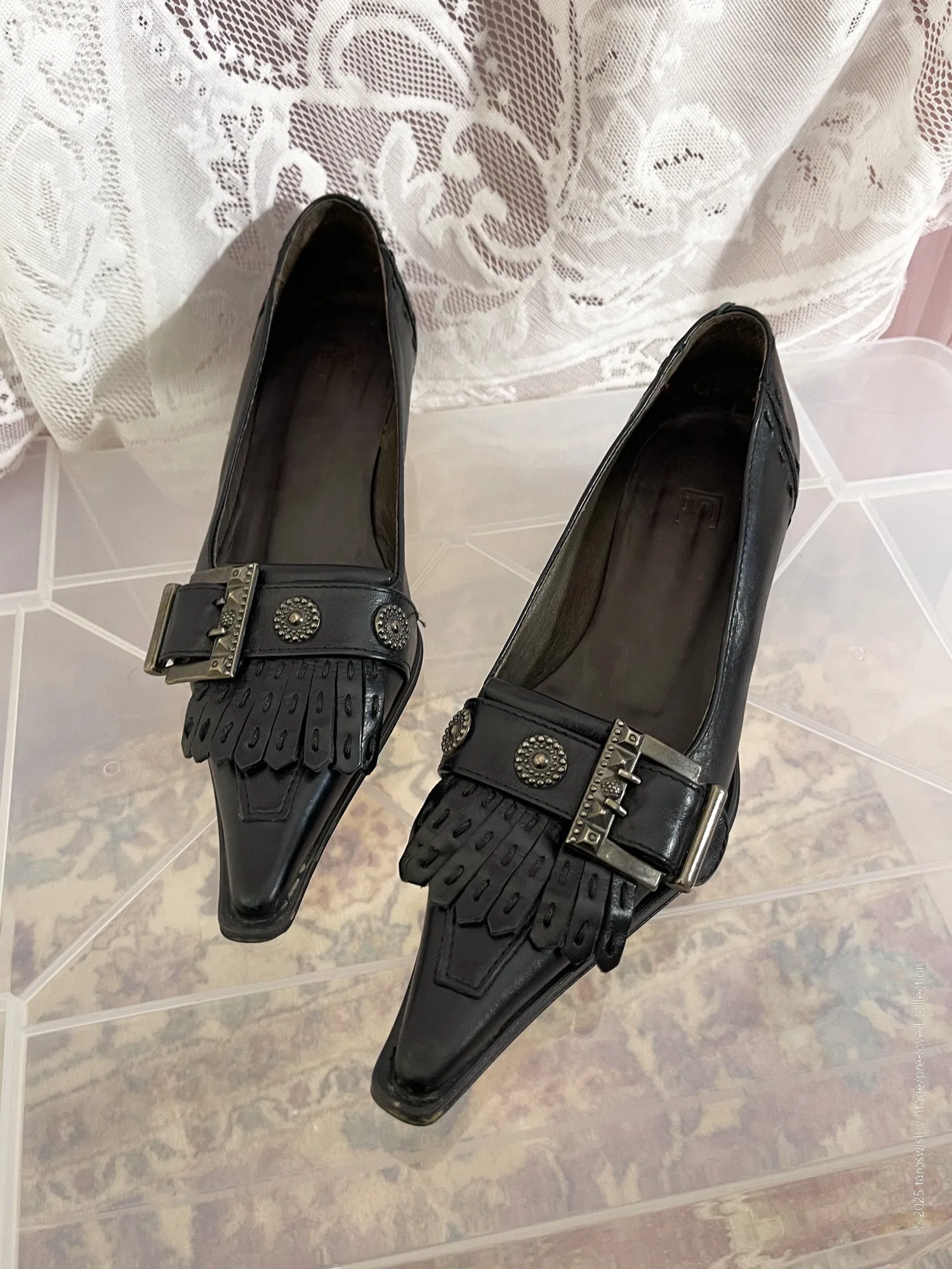   eu36 real leather pointed toe buckled heels
