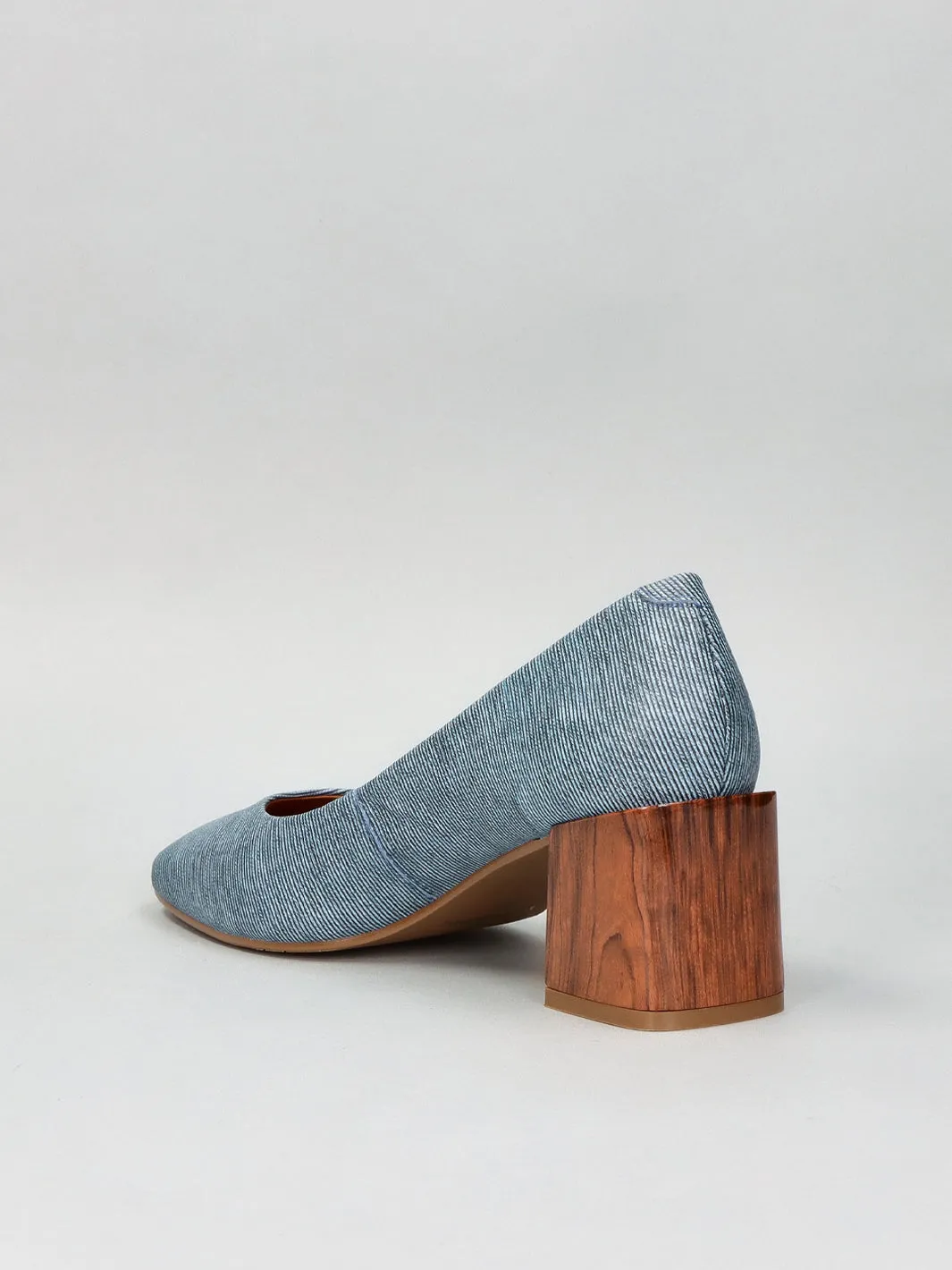 LEATHER PUMPS - BLUE