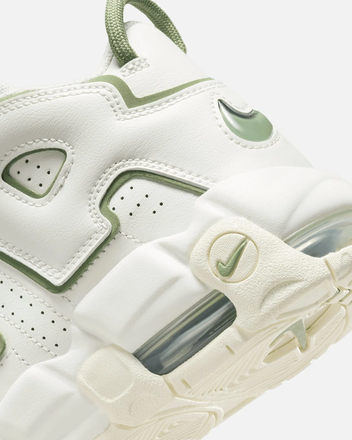 Nike Kids' Air More Uptempo (GS) Sail/Oil Green