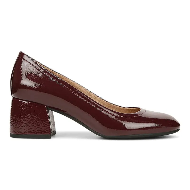 Vionic Women's Carmel Pumps- Crimson Patent